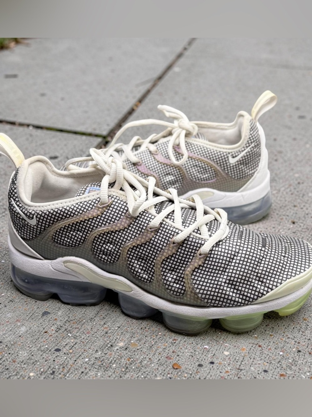 Nike Air VaporMax Plus 'Grid Print' White/Black-Aluminum - Size 7